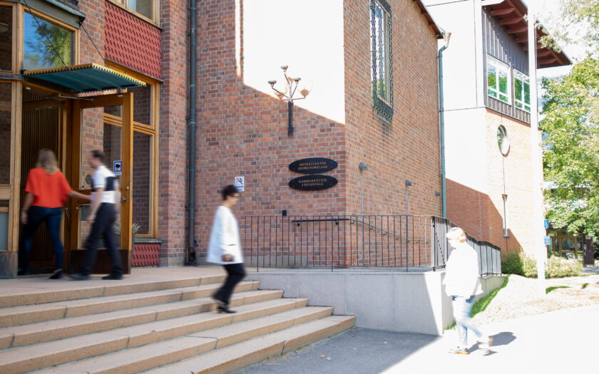 Svar fra domstolen drøyer: Helt i det blå om eller når svensk gaupejakt kan gjenåpnes